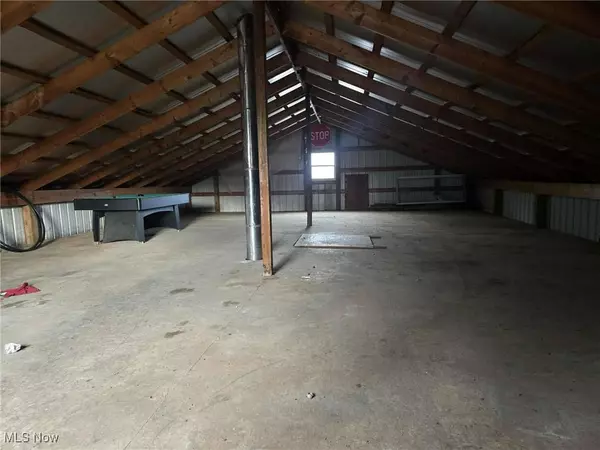 101 N Sundale RD, Norwich, OH 43767