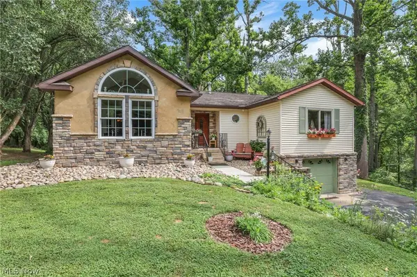 225 Sebaugh DR, Zanesville, OH 43701