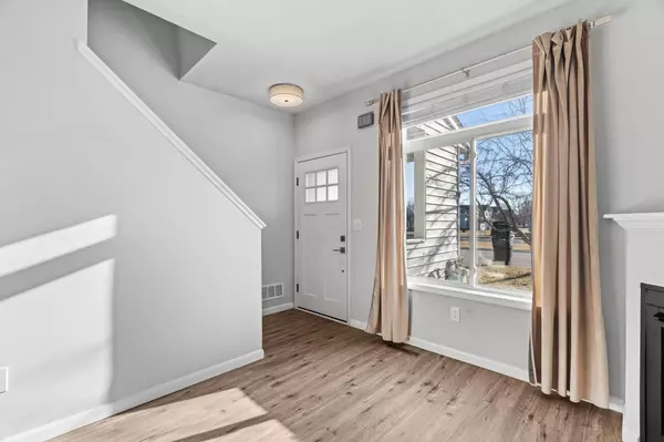 608 Roundhouse ST, Shakopee, MN 55379