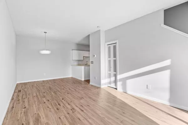 608 Roundhouse ST, Shakopee, MN 55379