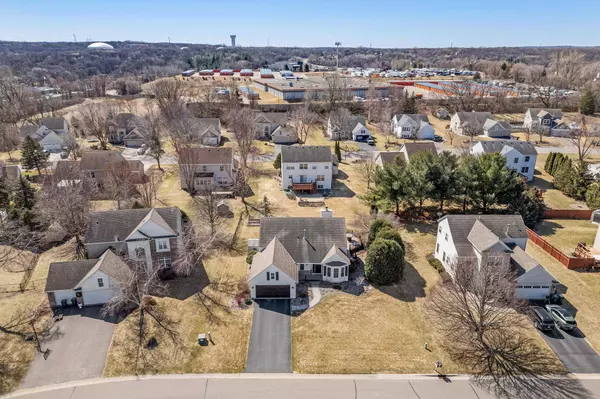 9405 Esk LN, Inver Grove Heights, MN 55077