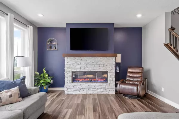 1401 142nd CT E, Rosemount, MN 55068