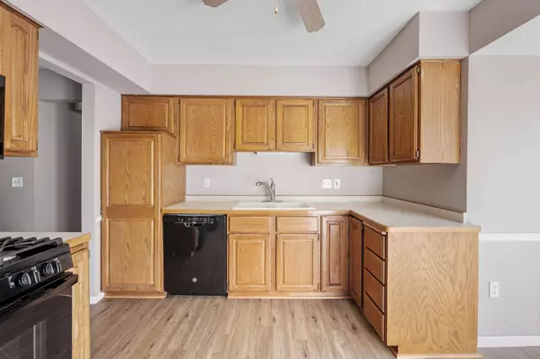 4328 Trenton TRL, Eagan, MN 55123