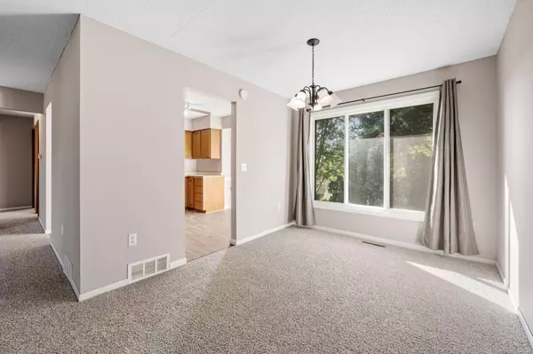 4328 Trenton TRL, Eagan, MN 55123