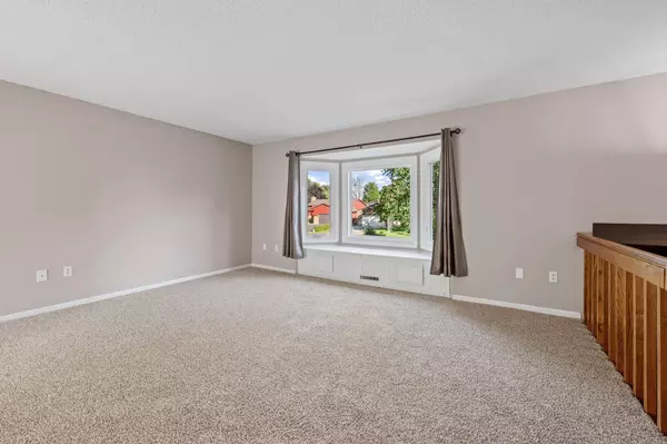 4328 Trenton TRL, Eagan, MN 55123