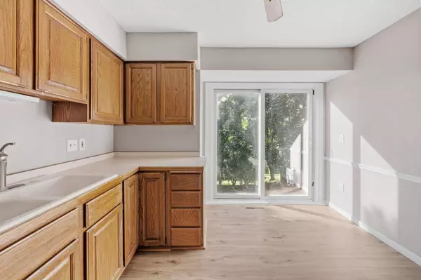 4328 Trenton TRL, Eagan, MN 55123