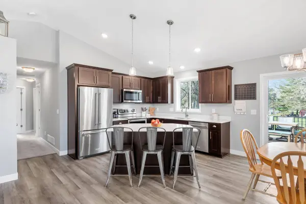 1851 102nd AVE NW, Minneapolis, MN 55433