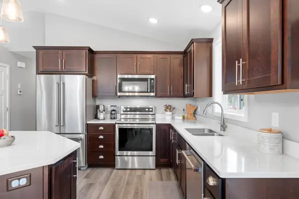 1851 102nd AVE NW, Minneapolis, MN 55433