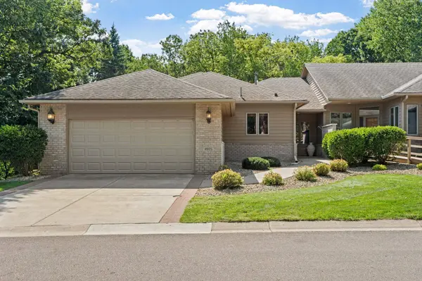 8975 Hunters WAY