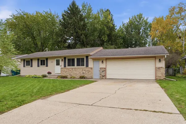 2026 Jade LN, Eagan, MN 55122