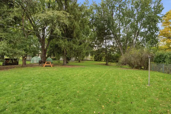 2026 Jade LN, Eagan, MN 55122