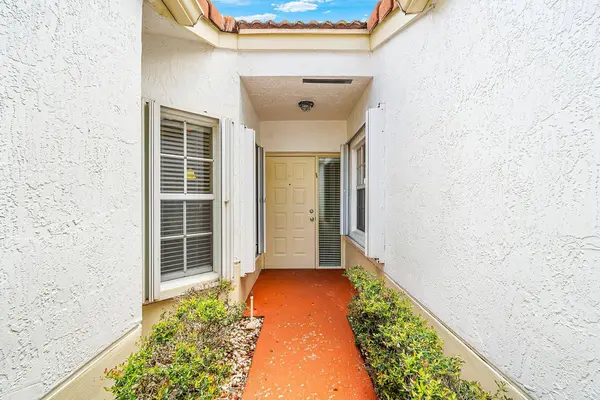 6060 Petunia RD, Delray Beach, FL 33484