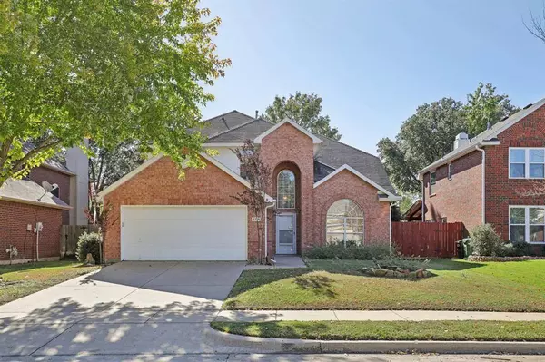 2715 Chatsworth Drive, Grapevine, TX 76051