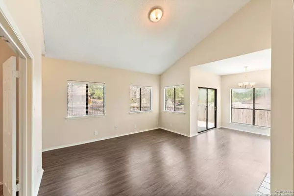 5626 Spring Sunshine, San Antonio, TX 78247