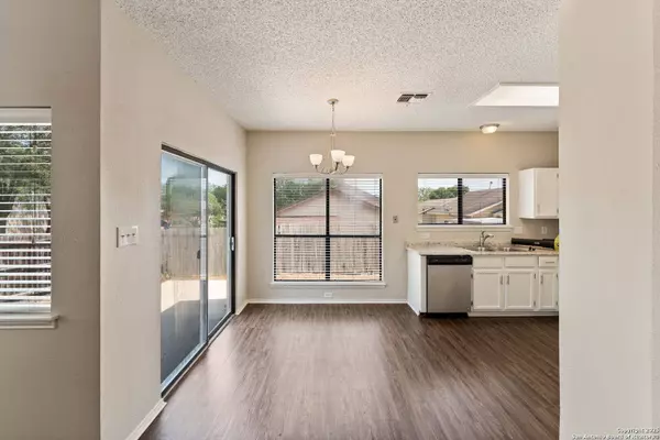 5626 Spring Sunshine, San Antonio, TX 78247