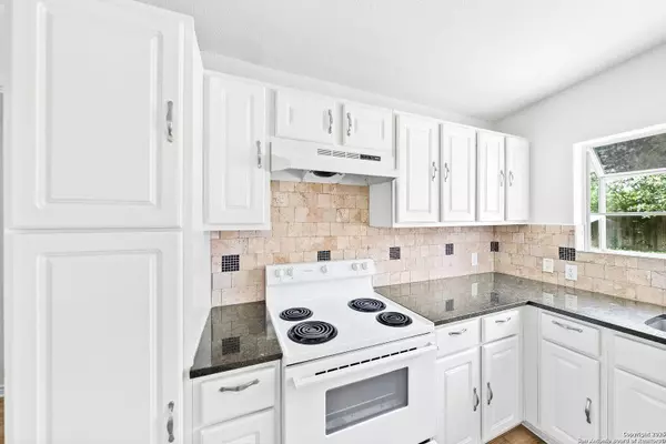 435 SHARON, San Antonio, TX 78216