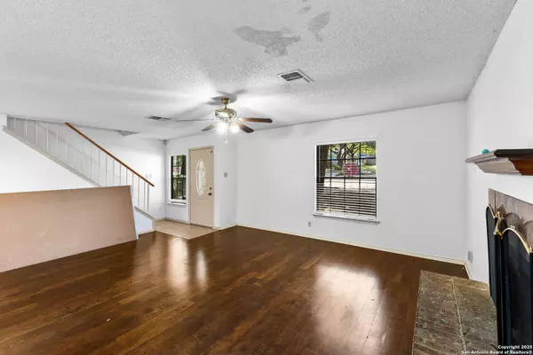 2202 Knights Wood, San Antonio, TX 78231