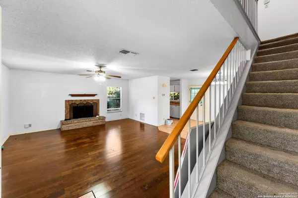 2202 Knights Wood, San Antonio, TX 78231