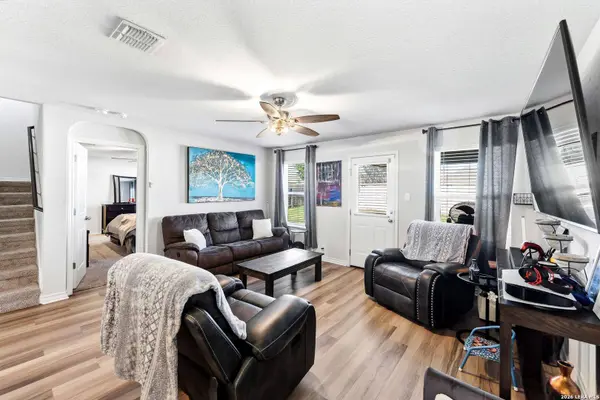 8919 TAYLOR GRV, San Antonio, TX 78254