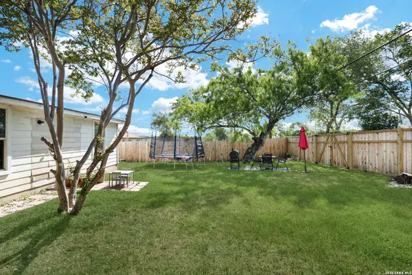 538 GOLDEN CROWN DR, San Antonio, TX 78223