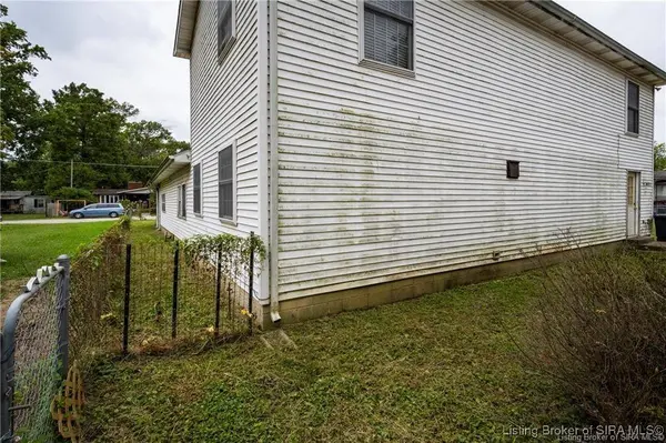 206 Myrtle ST, Jeffersonville, IN 47130