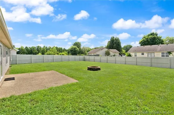 405 Tristin TRL, Jeffersonville, IN 47130