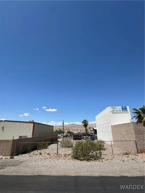 321 Long AVE, Bullhead City, AZ 86429