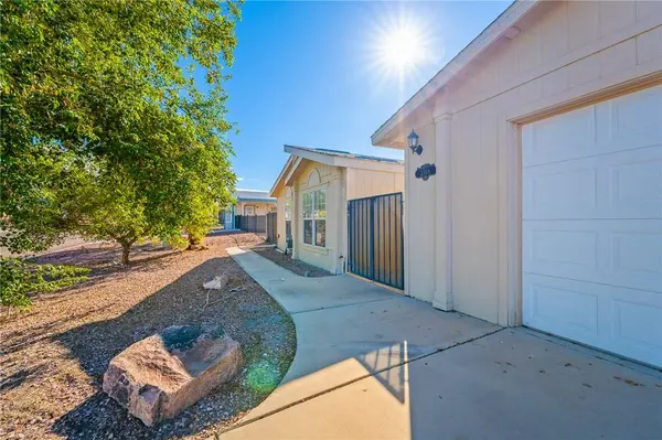 2568 E Spunkmeyer WAY, Fort Mohave, AZ 86426