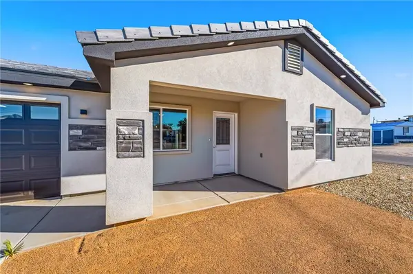 1806 Rollando DR, Bullhead City, AZ 86442