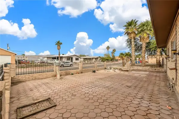 2028 & 2036 Panorama DR, Bullhead City, AZ 86442