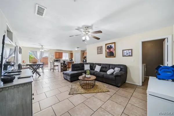 576 N Malibu N. CIR, Bullhead City, AZ 86442