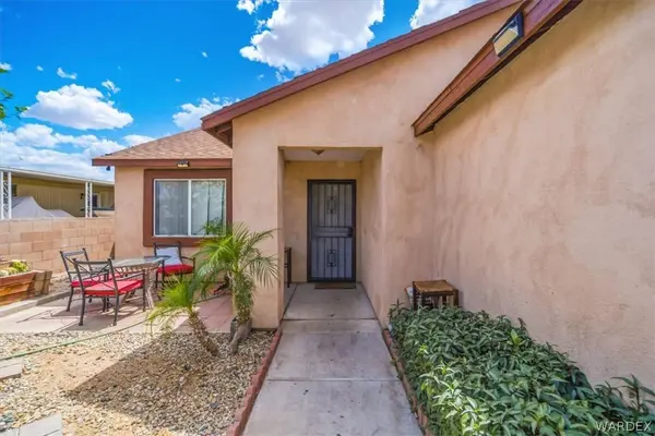 576 N Malibu N. CIR, Bullhead City, AZ 86442
