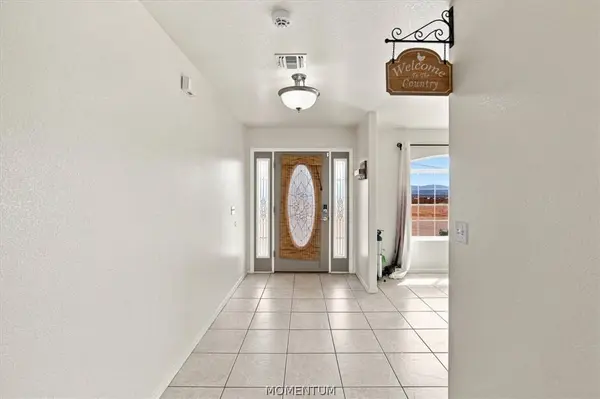 1949 S Estrella RD, Golden Valley, AZ 86413