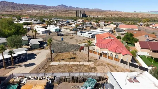 1382 Tuthill LN, Bullhead City, AZ 86442