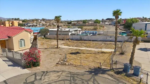 1382 Tuthill LN, Bullhead City, AZ 86442