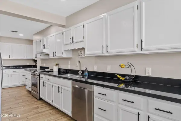 2124 E 3RD Drive, Mesa, AZ 85204