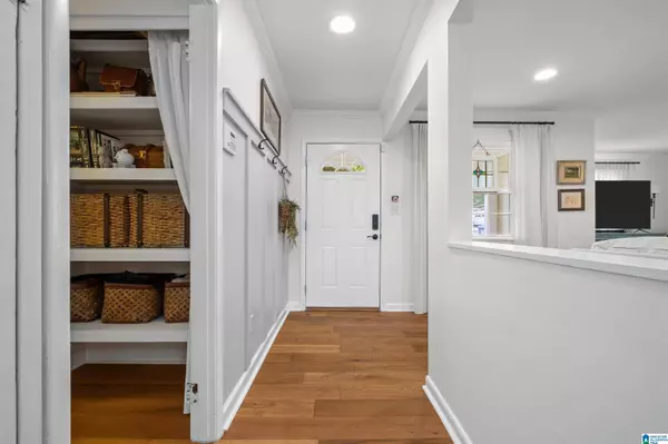 2120 MYRTLEWOOD DRIVE, Hoover, AL 35216