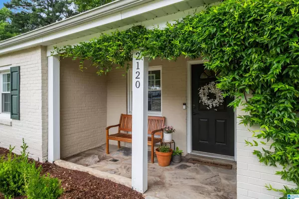 2120 MYRTLEWOOD DRIVE, Hoover, AL 35216