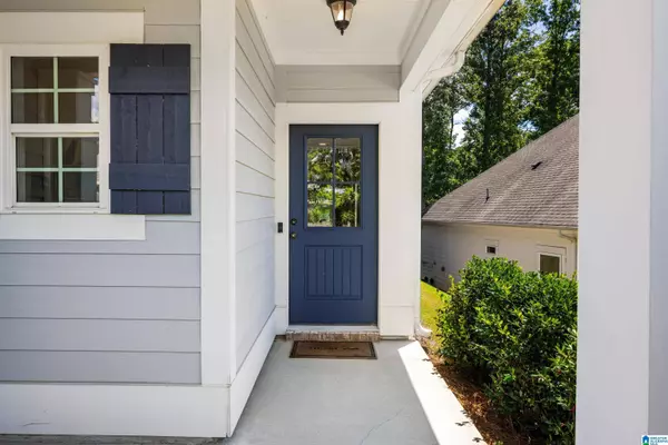 3943 CREST LANDING, Irondale, AL 35210