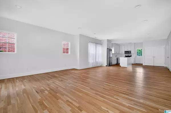 529 10TH AVENUE S, Birmingham, AL 35205