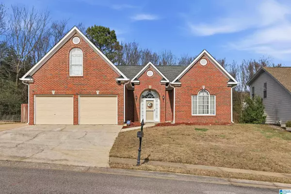 2539 MOUNTAIN COVE, Hoover, AL 35226