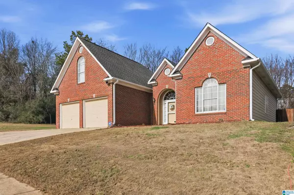 2539 MOUNTAIN COVE, Hoover, AL 35226