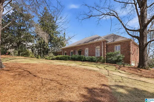 3559 KINGSHILL ROAD, Mountain Brook, AL 35223