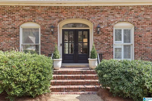 3559 KINGSHILL ROAD, Mountain Brook, AL 35223