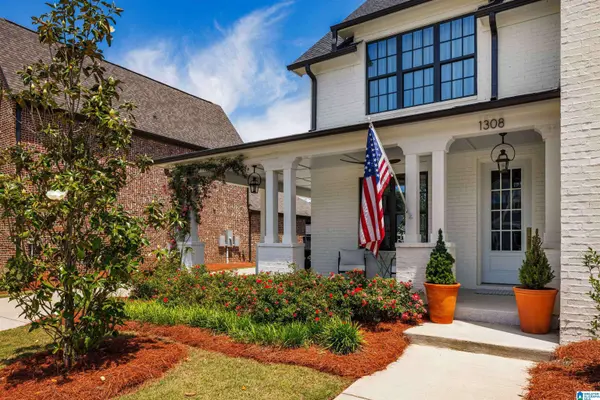 1308 SEVERN WAY, Hoover, AL 35244