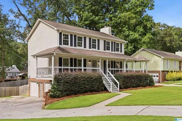 919 6TH AVENUE NW, Alabaster, AL 35007
