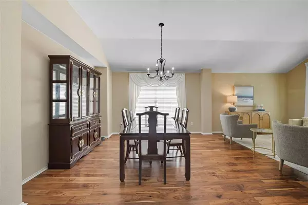 9804 Sterling Hill Drive, Fort Worth, TX 76108