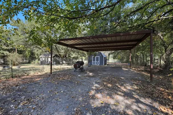 6316 Rough Road, Cleburne, TX 76031