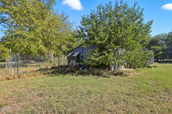 6316 Rough Road, Cleburne, TX 76031
