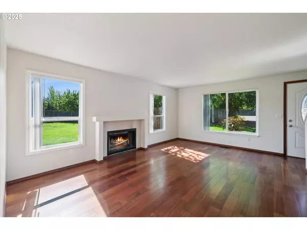 7255 SE BORWICK ST, Hillsboro, OR 97123